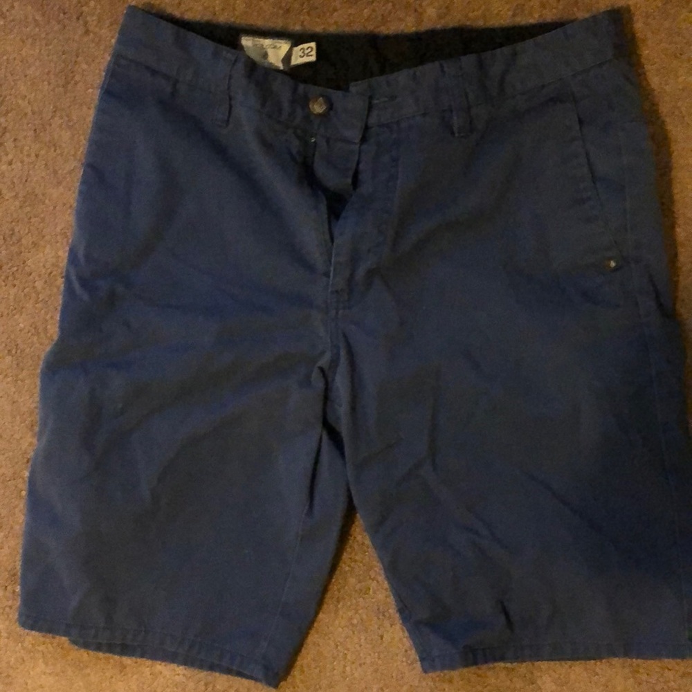 Volcom navy shorts